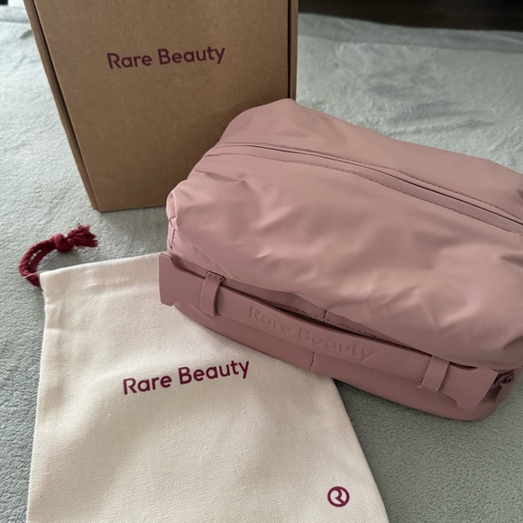 Rare Beauty Handbags - NWT Rare Beauty Puffy Toiletry Bag